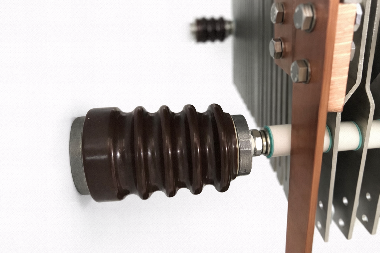 Isolator Technik